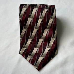 Croft & Barrow Red and Tan Silk Tie